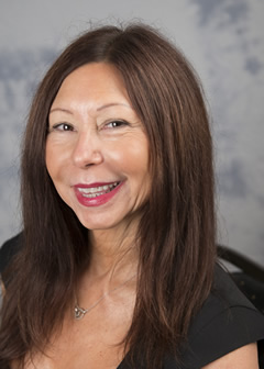 Lilli Manolis Sherman